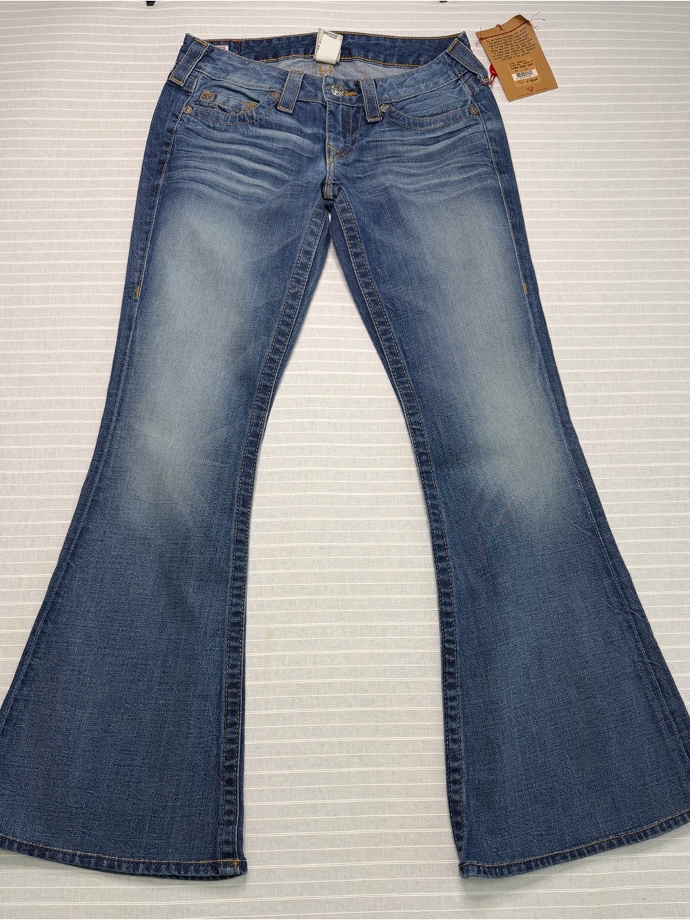 True Religion Carrie Low-Rise Flare Jeans – Size 27 – NWT 👖✨